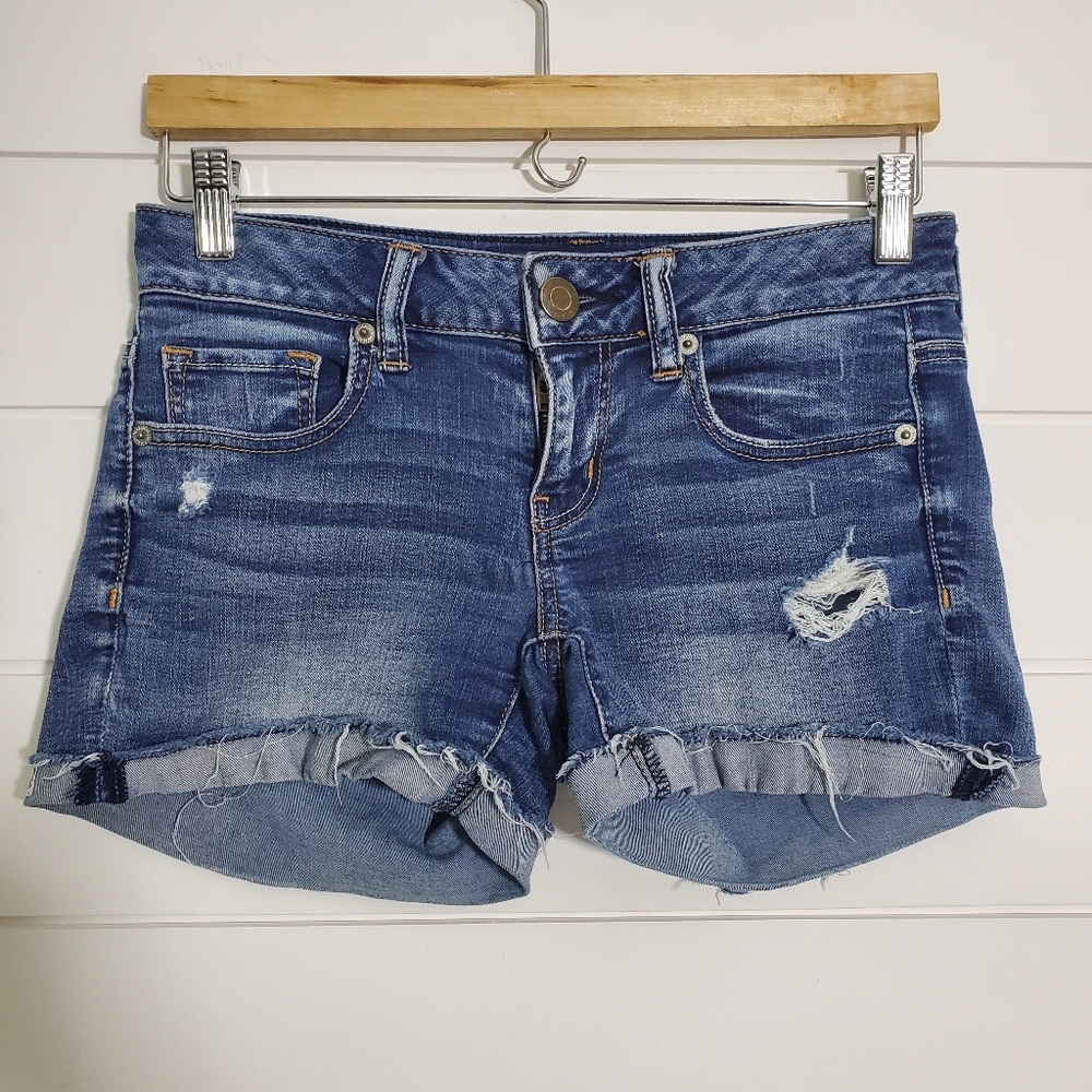 American Eagle Cut Off Shorts Womens Super Stretch Distressed. Size: 4